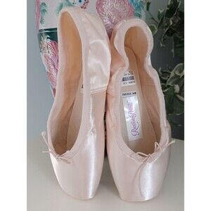 Russian Pointe Rubin Toe Shoes NWOB Pale Pink Sz 41 EU, 9.5 US